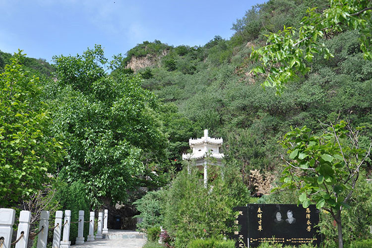 北京九公山长城纪念林